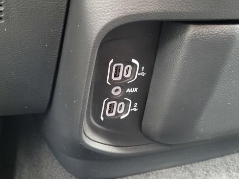 Used 2025 RAM 1500 Big Horn image 27