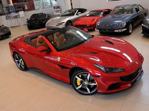 Certified 2022 Ferrari Portofino M RWD image 58