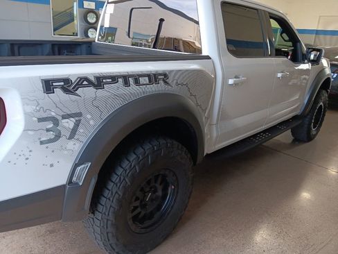 Used 2023 Ford F150 Raptor w/ Raptor 37 Performance Package AWD/4WD image 9