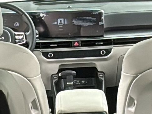 New 2025 Kia Sorento EX w/ Panoramic Sunroof Package image 18