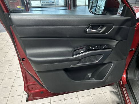 Certified 2023 Nissan Pathfinder SL image 27