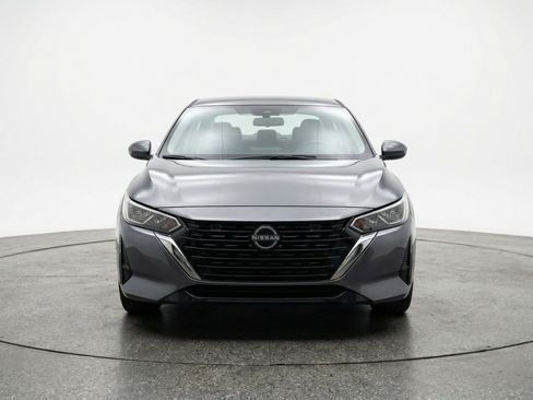 Used 2025 Nissan Sentra S image 2