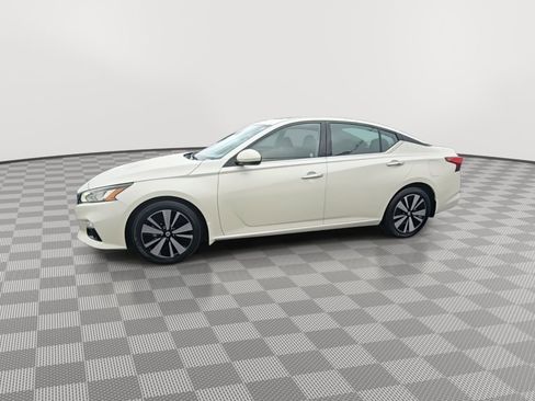 Used 2019 Nissan Altima 2.5 SV image 5
