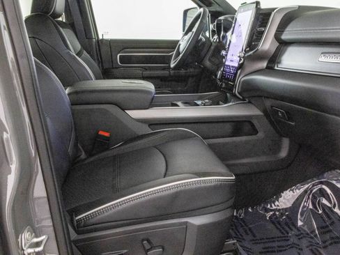 New 2026 RAM 3500 Laramie AWD/4WD image 37