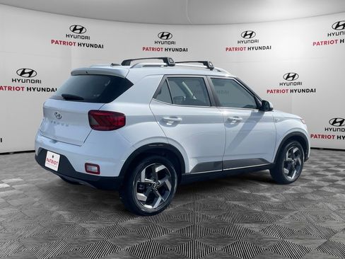 New 2026 Hyundai Venue SEL FWD image 7