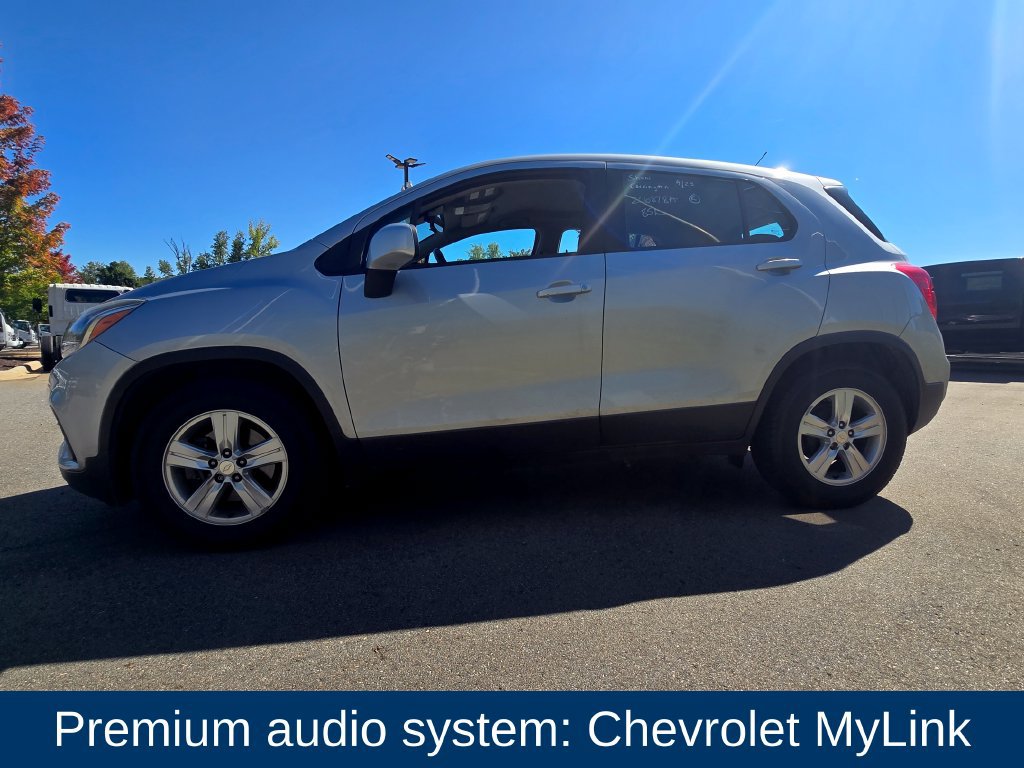 Used 2019 Chevrolet Trax LS FWD image 5