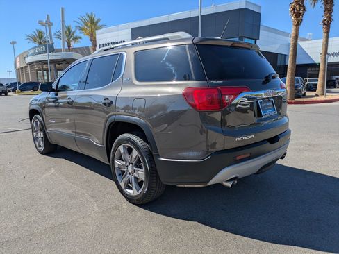 Used 2019 GMC Acadia SLT FWD image 3