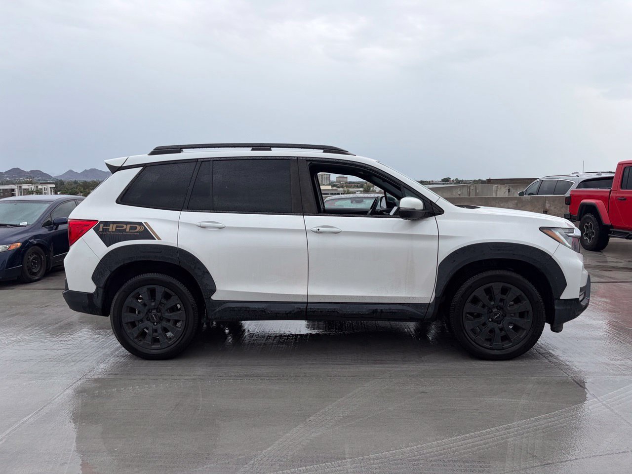Used 2023 Honda Passport EX-L image 3