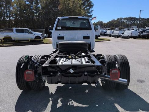 New 2026 Ford F550 XL image 5