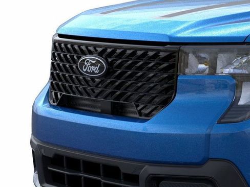 New 2025 Ford Maverick XLT w/ XLT Luxury Package image 18