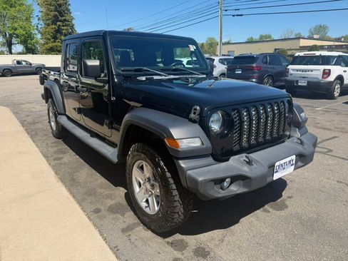 Used 2020 Jeep Gladiator Sport w/ Quick Order Package 24S AWD/4WD image 11