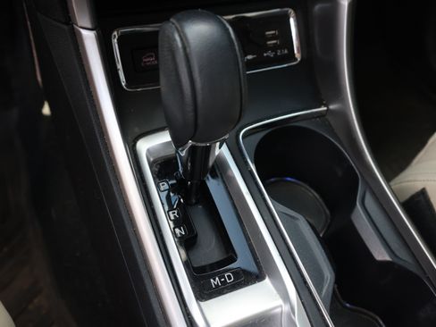 Used 2019 Subaru Ascent Limited AWD/4WD image 11