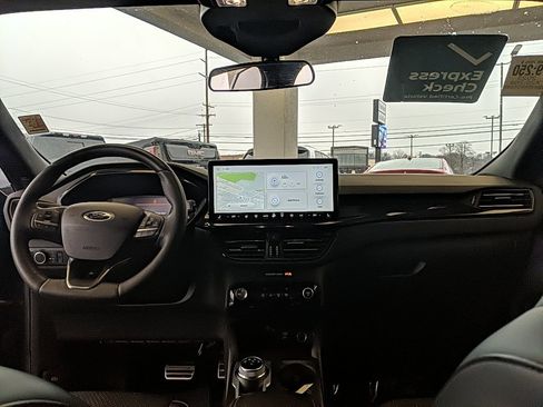 Used 2023 Ford Escape ST-Line w/ Tech Pack #1 image 14