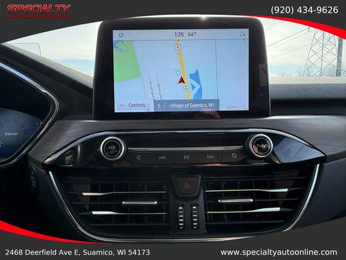 Used 2020 Ford Escape Titanium image 34