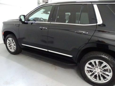 Certified 2023 GMC Yukon SLT w/ SLT Premium Package AWD/4WD image 20