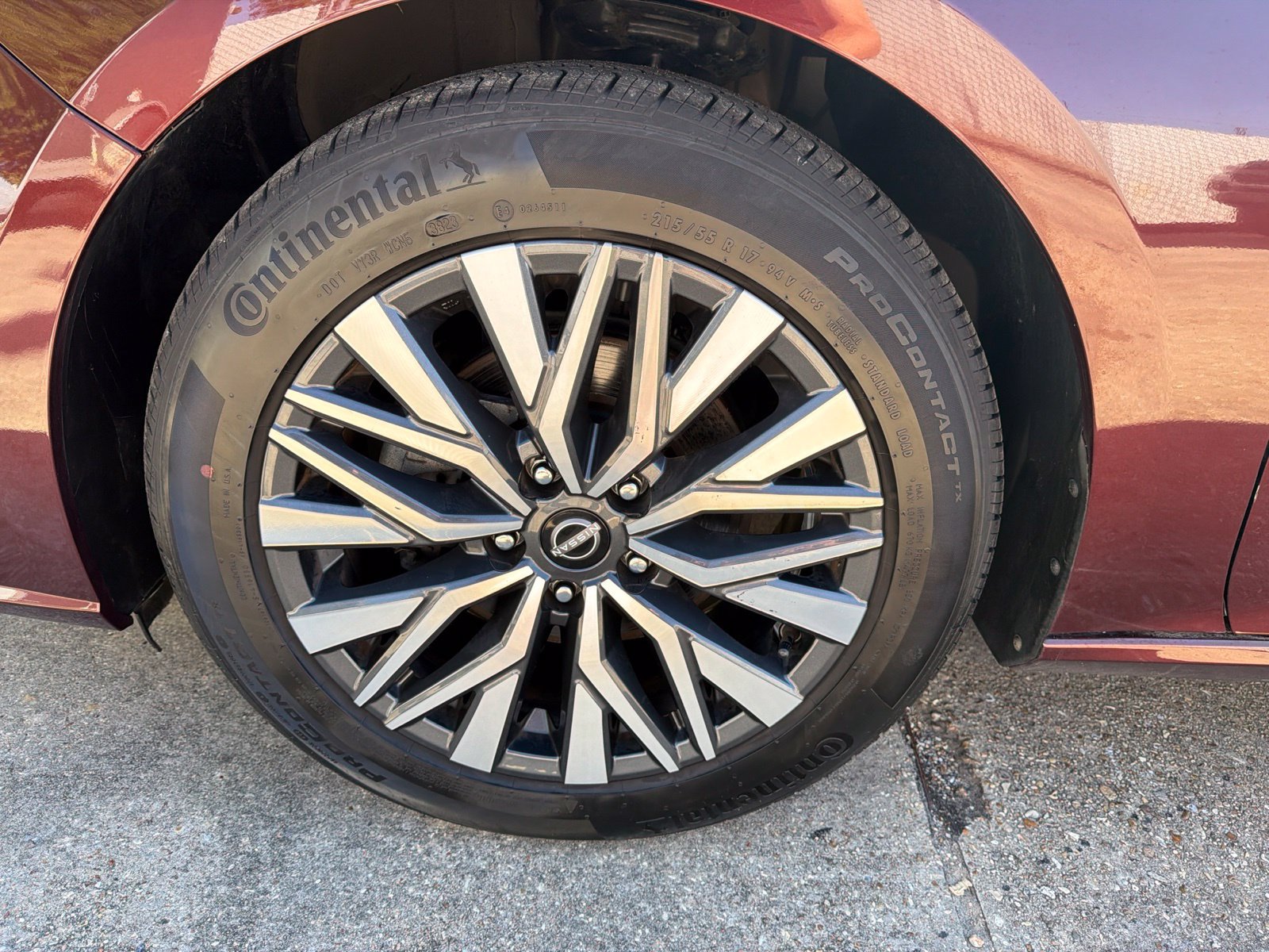 Used 2024 Nissan Altima 2.5 SV FWD image 7