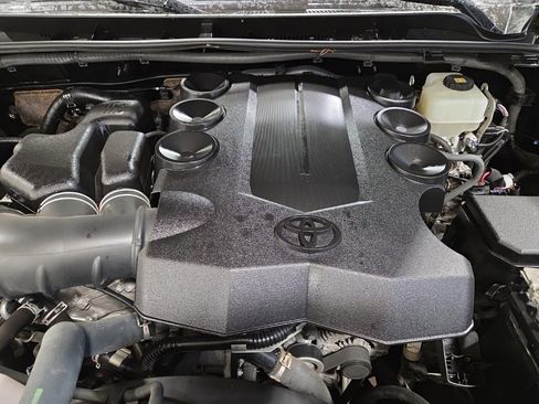 Used 2019 Toyota 4Runner Limited image 22