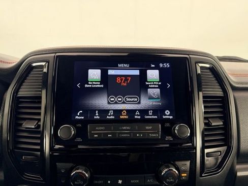 Used 2023 Nissan Titan PRO-4X w/ Pro-4x Convenience Package image 14