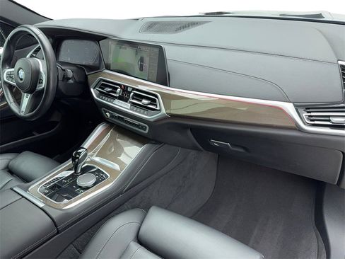 Used 2022 BMW X6 xDrive40i w/ M Sport Package image 46
