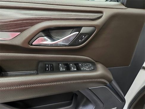 Used 2023 GMC Yukon Denali image 30
