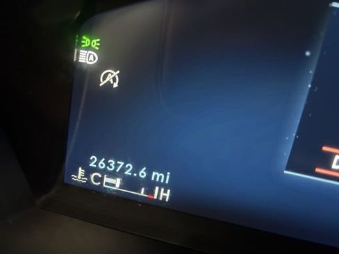 Used 2023 Lincoln Corsair Reserve w/ Rear Removable Package Tray image 30