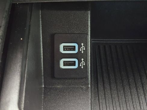 Used 2017 Ford F150 XLT w/ Equipment Group 301A Mid RWD image 29