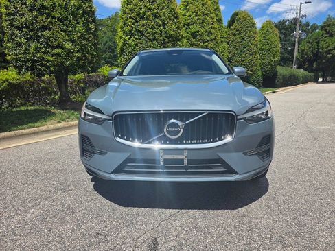 Used 2022 Volvo XC60 B5 Momentum w/ Climate Package AWD/4WD image 8