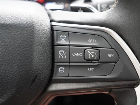 Certified 2024 Jeep Grand Cherokee L Limited w/ Luxury Tech Group II AWD/4WD image 36