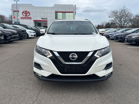Used 2020 Nissan Rogue Sport SV w/ All-Weather Package image 2