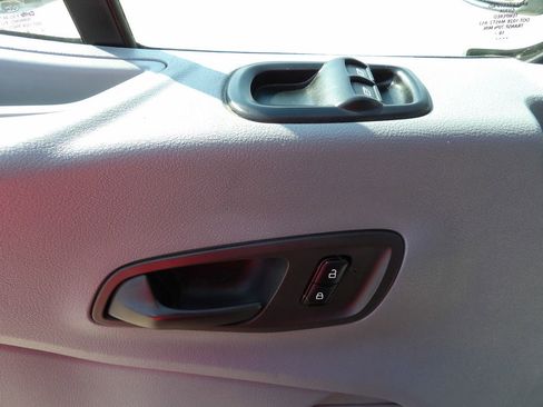 Used 2019 Ford Transit 250 138 image 15