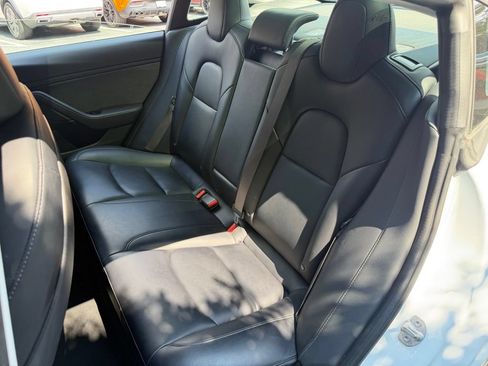 Used 2018 Tesla Model 3 RWD image 31