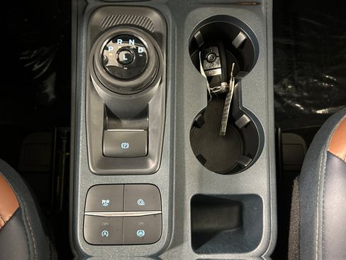Certified 2024 Ford Maverick Lariat w/ 4K Tow Package AWD/4WD image 16