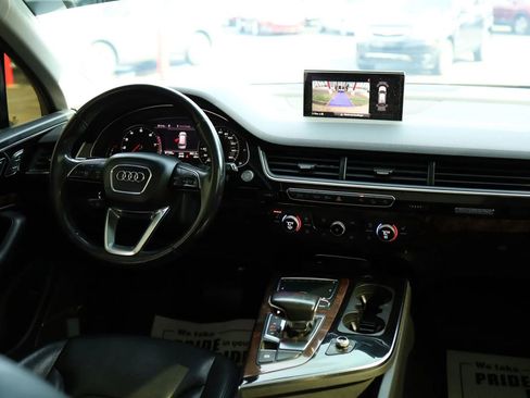 Used 2018 Audi Q7 3.0T Premium Plus w/ Premium Plus Package AWD/4WD image 37
