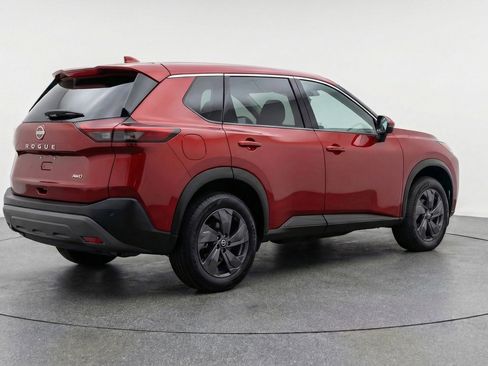 Used 2025 Nissan Rogue SV AWD/4WD image 9