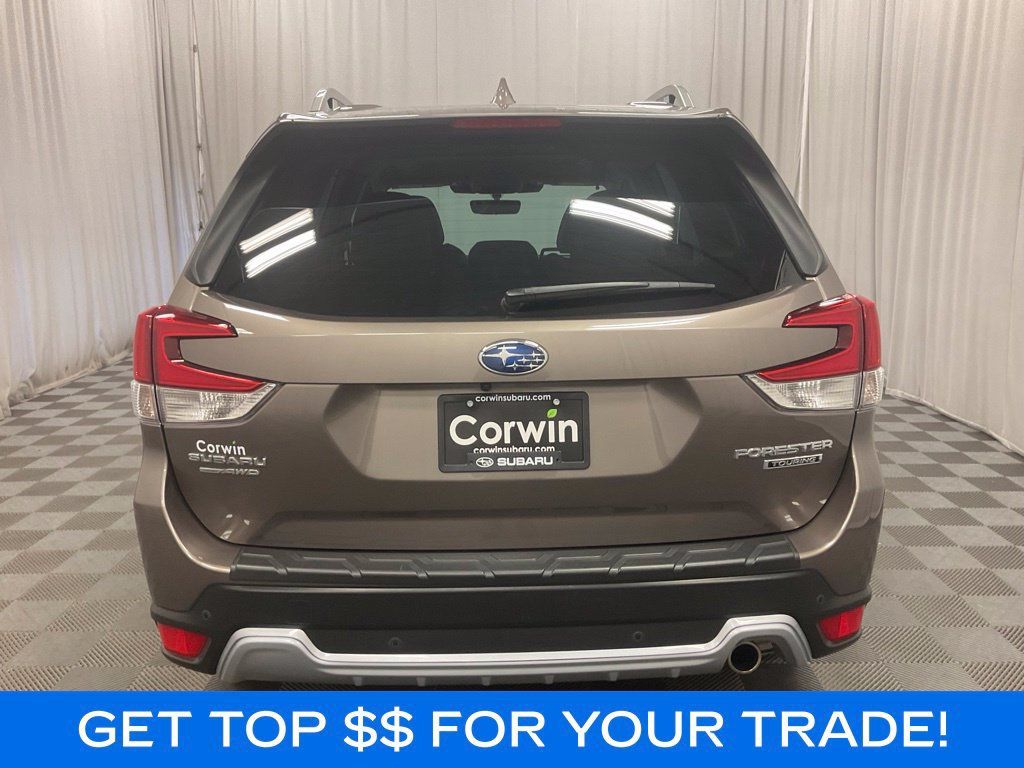 Used 2023 Subaru Forester Touring AWD/4WD image 3