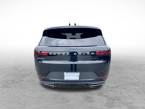 Used 2024 Land Rover Range Rover Sport SE AWD/4WD image 6