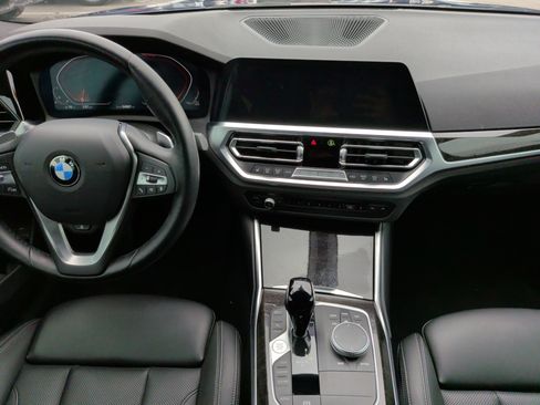 Used 2022 BMW 330i Sedan w/ Driving Assistance Package image 28