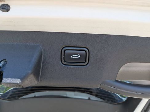 Certified 2025 Kia Sportage EX w/ Premium Package FWD image 13