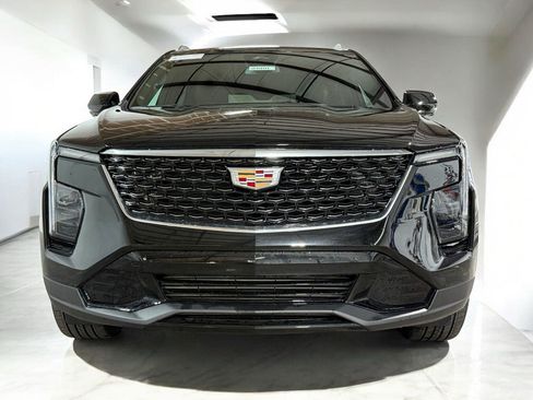 New 2025 Cadillac XT4 Premium Luxury image 5