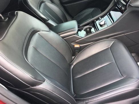 Used 2023 Jeep Grand Cherokee Limited w/ Black Appearance Package image 29