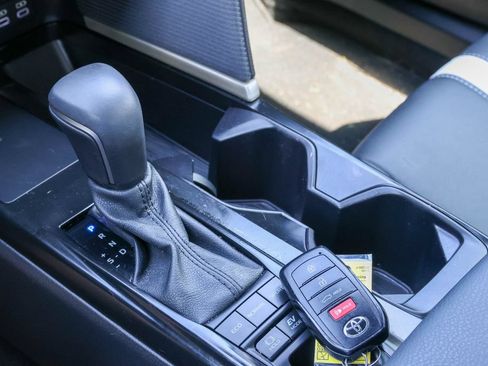 Used 2025 Toyota Camry SE w/ Convenience Package FWD image 14