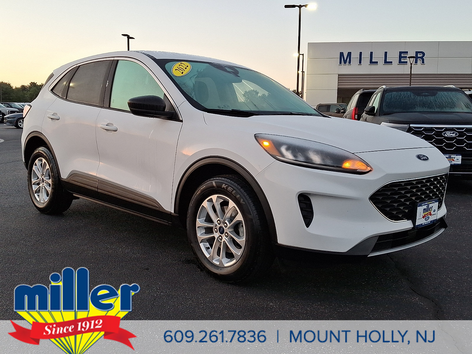 Certified 2022 Ford Escape SE AWD/4WD image 1