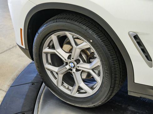 Used 2024 BMW X3 sDrive30i w/ Premium Package RWD image 10