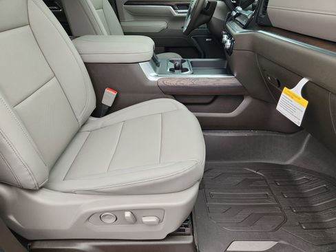 New 2026 GMC Sierra 2500 SLT w/ Texas SLT Premium Package image 18