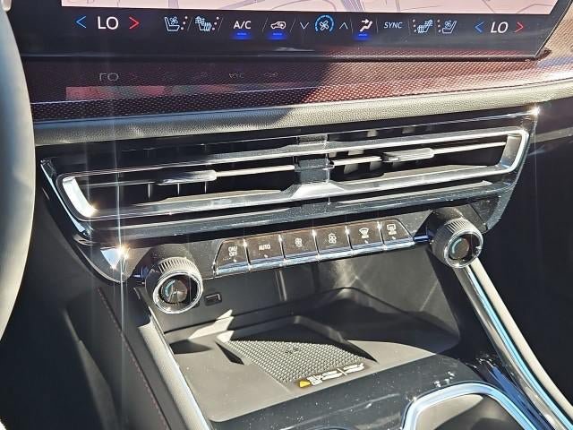 New 2027 Chevrolet Traverse RS FWD image 18