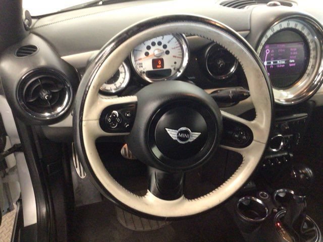Used 2013 MINI Cooper S w/ Technology Pkg 1 FWD image 12