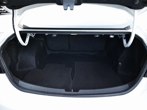 Used 2024 Chevrolet Malibu LT image 30