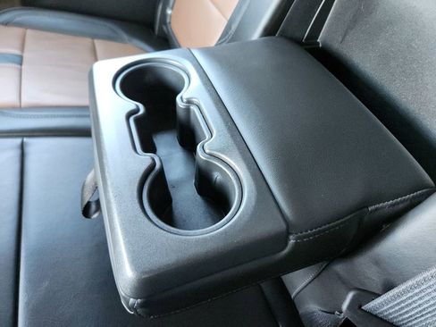 Used 2019 Chevrolet Silverado 1500 High Country AWD/4WD image 32