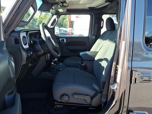 New 2025 Jeep Wrangler Sport S image 5