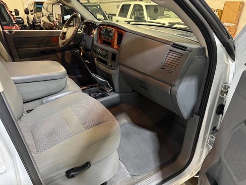 Used 2006 Dodge Ram 3500 Truck SLT w/ Light Group image 21